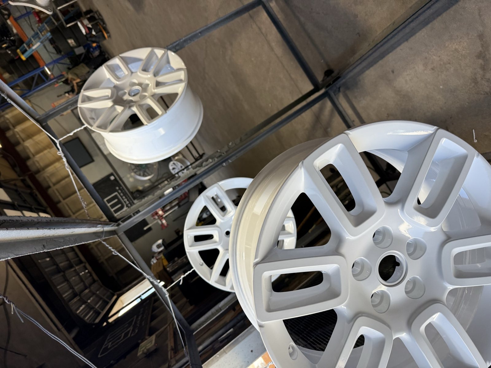 Gloss white powder coated wheel